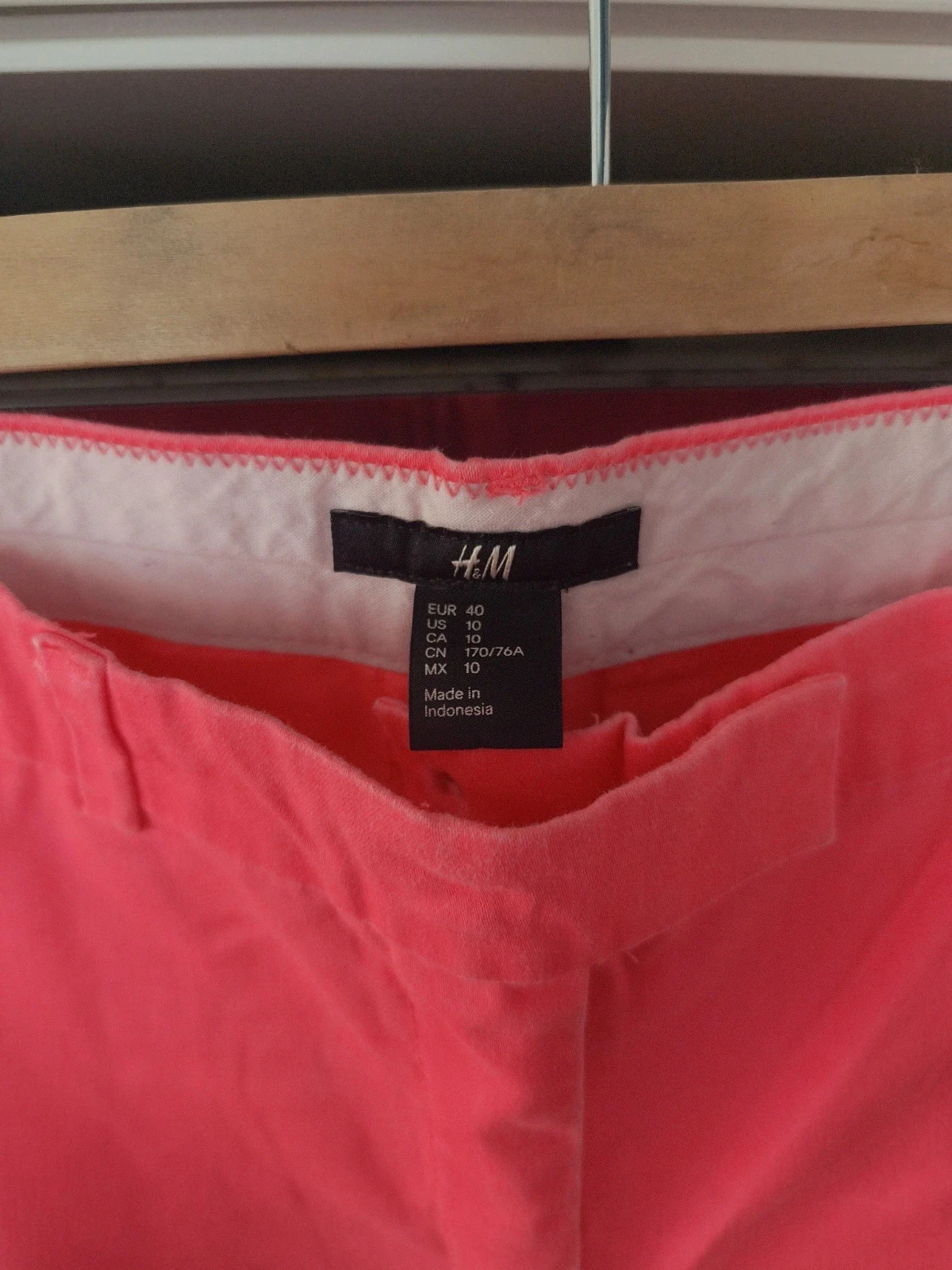 Pantalon rose fluo en superbe état – photo 2